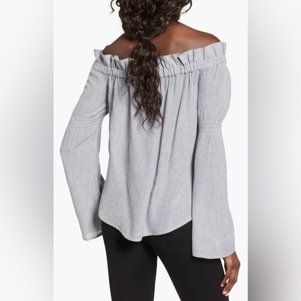 Chic Off-Shoulder Gray Blouse - image 2